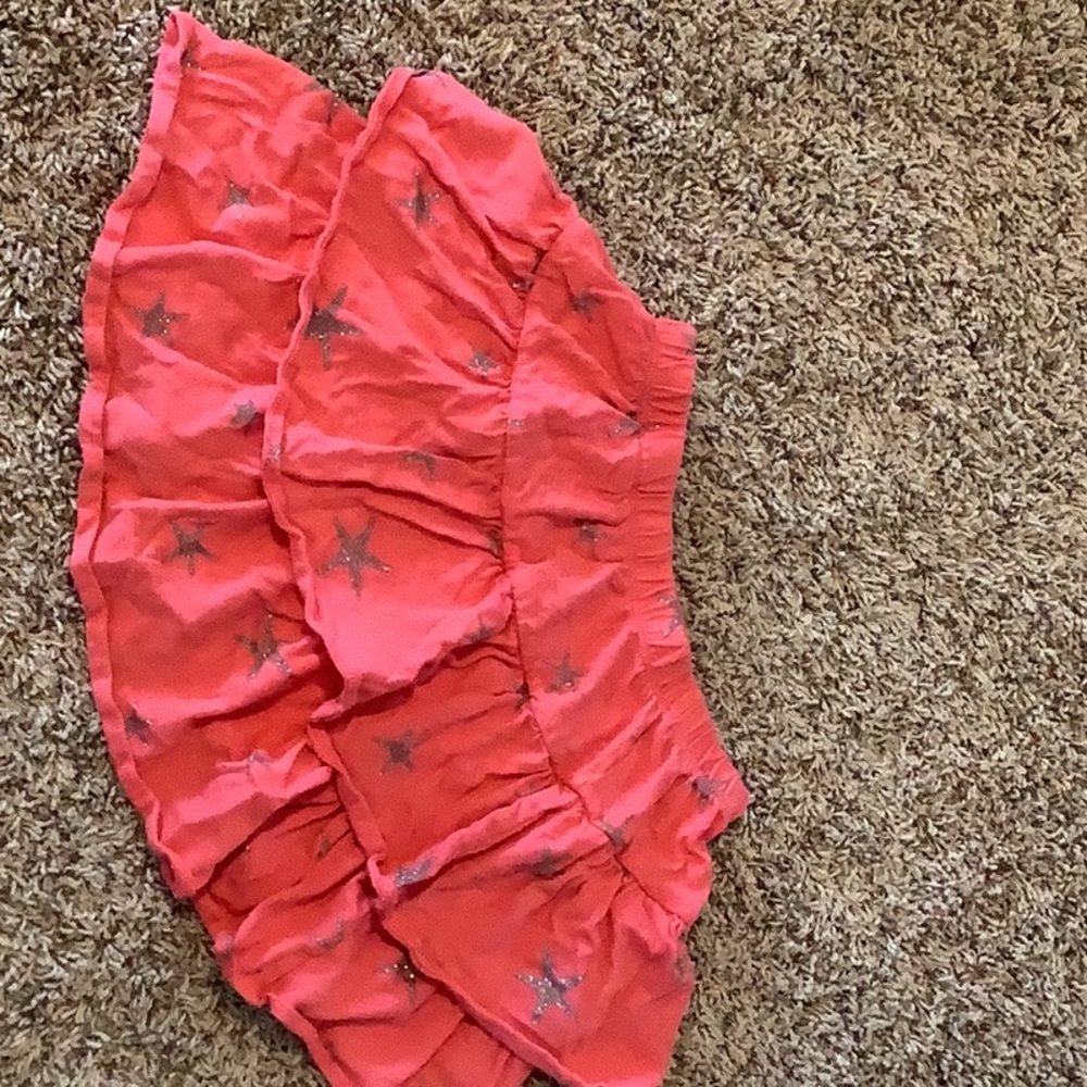 Coral Skirt with starfish on it